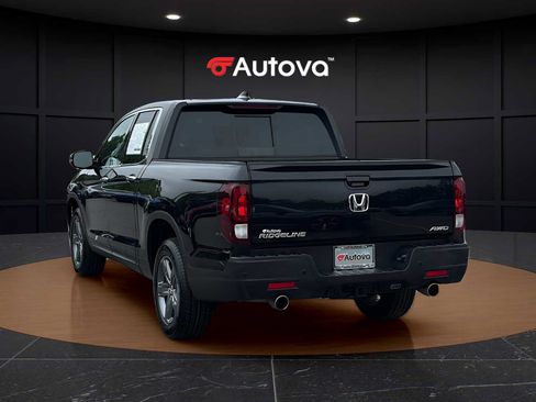 Used 2023 Honda Ridgeline RTL-E image 3