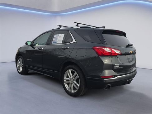Used 2018 Chevrolet Equinox Premier image 3