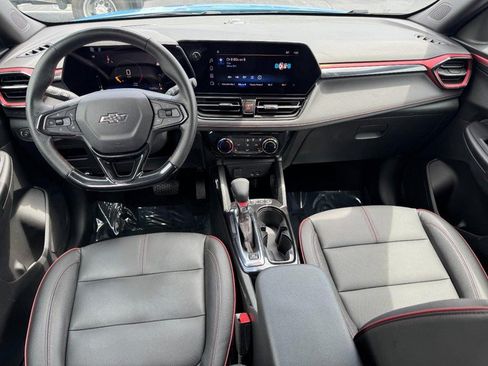 Used 2024 Chevrolet TrailBlazer RS w/ Driver Confidence Package FWD image 11