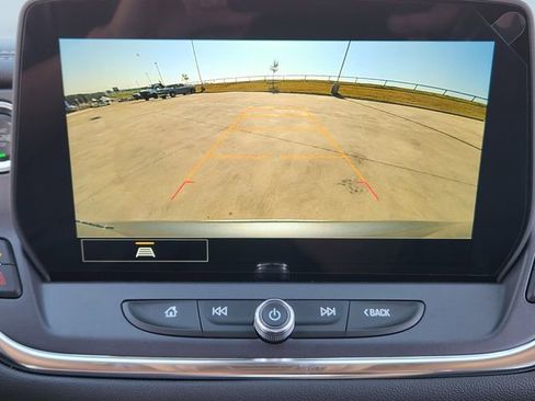 New 2025 Chevrolet Blazer LT w/ Convenience Package FWD image 15