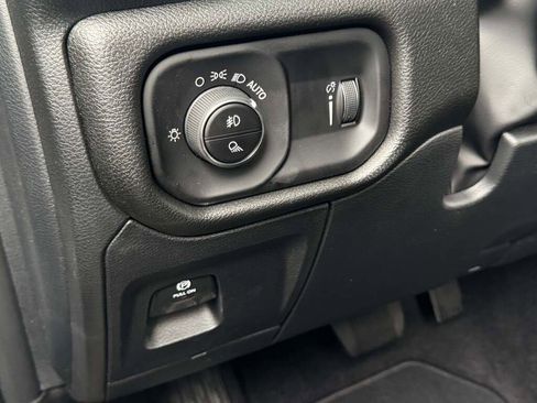 New 2026 RAM 1500 Express image 19