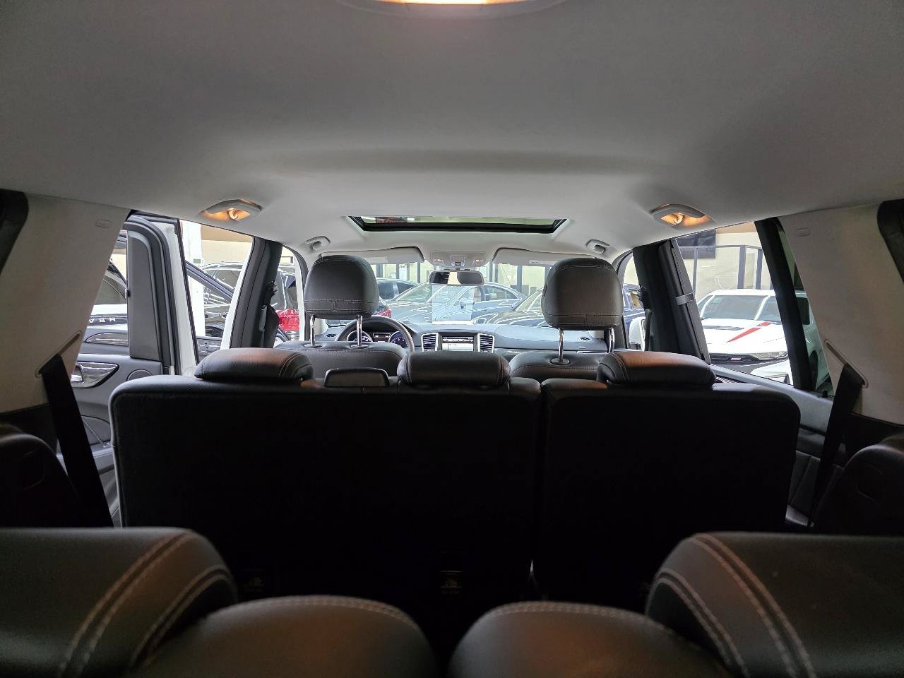 Used 2016 Mercedes-Benz GL 450 4MATIC w/ Premium I Package image 14
