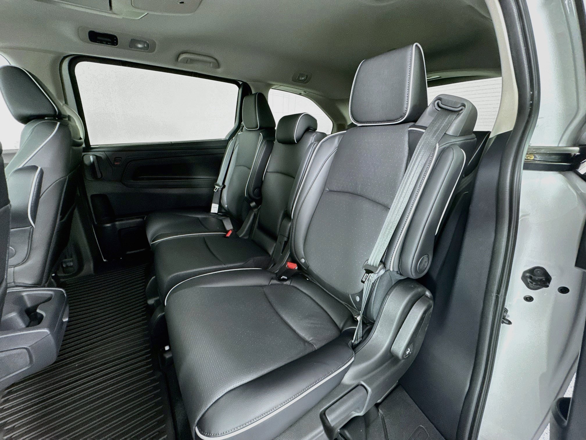 New 2027 Honda Odyssey Elite image 25