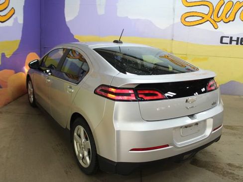 Used 2015 Chevrolet Volt FWD image 6