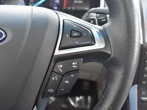 Used 2018 Ford Edge Titanium w/ Equipment Group 301A image 25