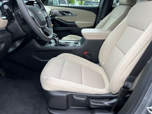 Used 2023 Chevrolet Traverse LS w/ Safety Package AWD/4WD image 10