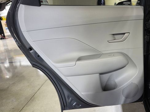 Used 2024 Hyundai Kona SEL FWD image 13