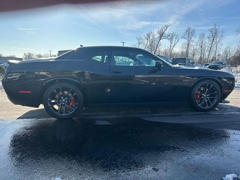 Certified 2023 Dodge Challenger R/T w/ Plus Package image 8