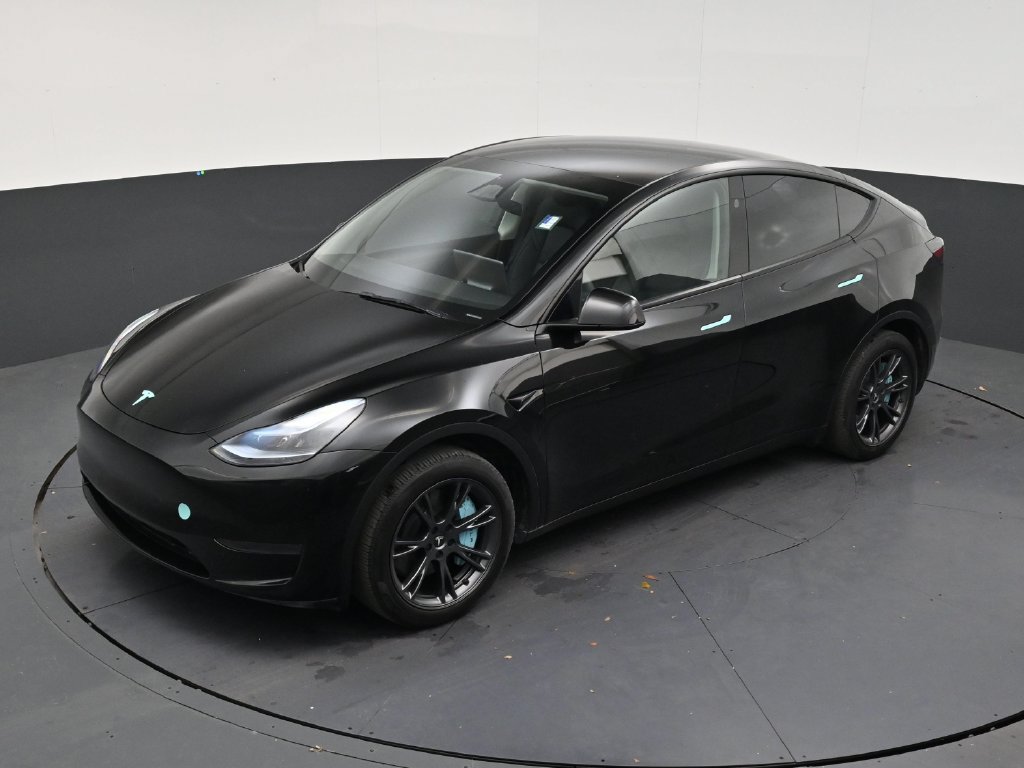 Used 2024 Tesla Model Y Long Range RWD image 11