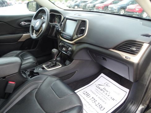 Used 2017 Jeep Cherokee Limited w/ Luxury Group image 43