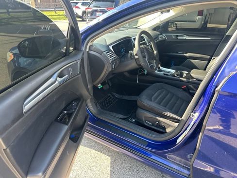 Used 2015 Ford Fusion SE FWD image 5