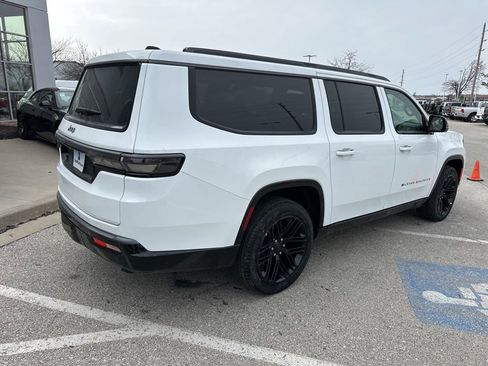 New 2026 Jeep Grand Wagoneer L Limited AWD/4WD image 29