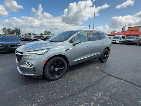 Used 2024 Buick Enclave Essence w/ Experience Buick Package AWD/4WD image 4