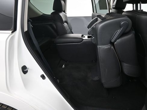 Used 2022 Nissan Armada Platinum w/ Captain's Chairs Package RWD image 32