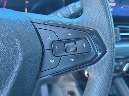 Used 2025 Chevrolet TrailBlazer LT AWD/4WD image 21