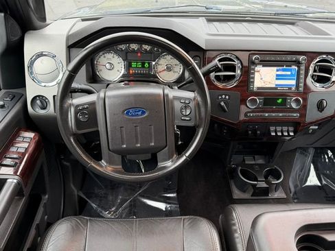 Used 2010 Ford F250 4x4 Crew Cab Super Duty image 12
