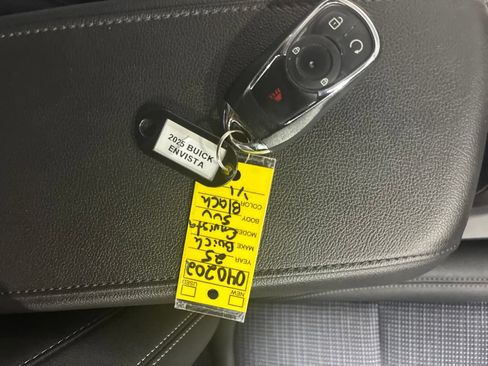 Used 2025 Buick Envista Preferred FWD image 15