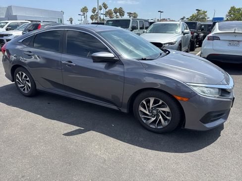 Used 2016 Honda Civic EX image 9
