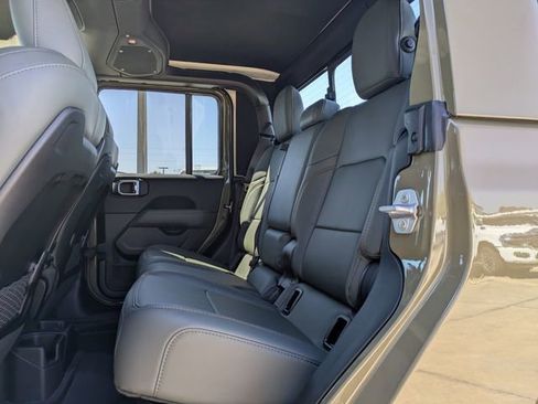 New 2026 Jeep Gladiator Mojave AWD/4WD image 14