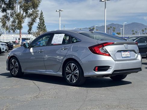 Certified 2017 Honda Civic EX-T image 3