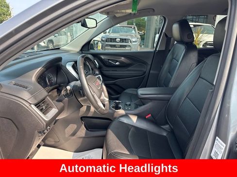 Used 2024 GMC Terrain SLT FWD image 11