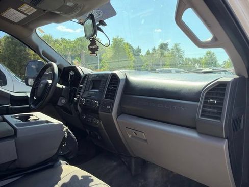 Used 2019 Ford F550 4x4 Crew Cab Super Duty w/ Power Equipment Group image 22