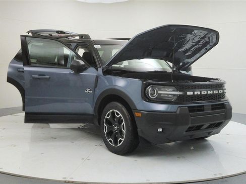 New 2025 Ford Bronco Sport Outer Banks w/ Outer Banks Tech Package+ image 11