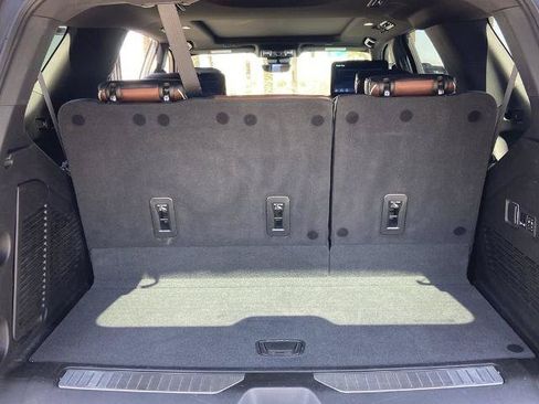 Used 2023 GMC Yukon Denali Ultimate w/ LPO, Floor Liner Package AWD/4WD image 23