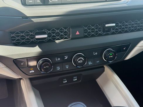 Certified 2024 Honda Accord EX image 14