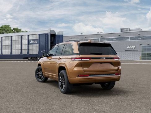 New 2026 Jeep Grand Cherokee Limited AWD/4WD image 3