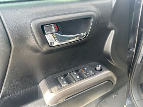 Used 2022 Toyota Tacoma Limited w/ Nightshade Package image 11