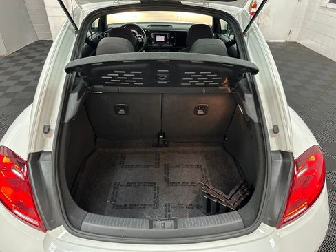 Used 2019 Volkswagen Beetle 2.0T S FWD image 31