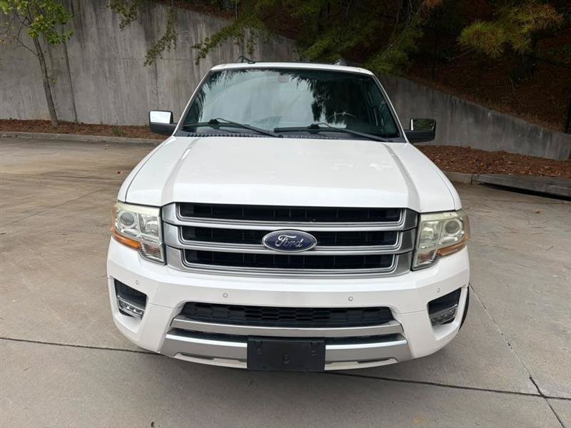 Used 2015 Ford Expedition Platinum RWD image 2