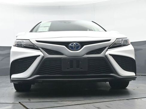 Used 2024 Toyota Camry SE image 38