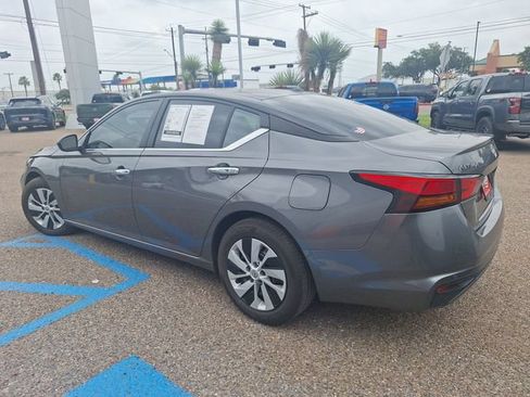 Used 2025 Nissan Altima 2.5 S FWD image 6