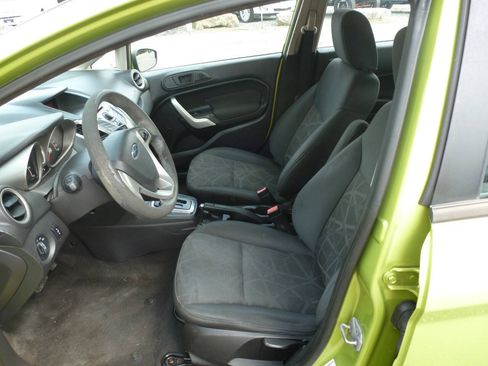 Used 2012 Ford Fiesta SE FWD image 16