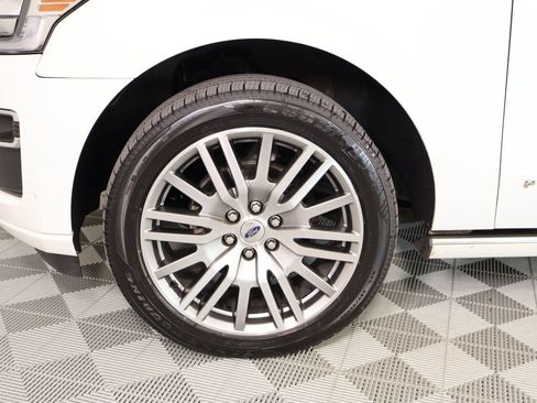 Used 2023 Ford Expedition Max Platinum AWD/4WD image 19