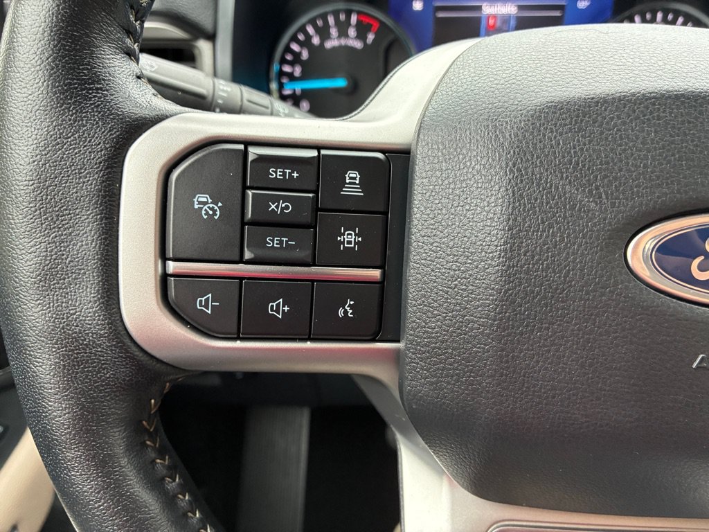 Used 2024 Ford Expedition XLT AWD/4WD image 34
