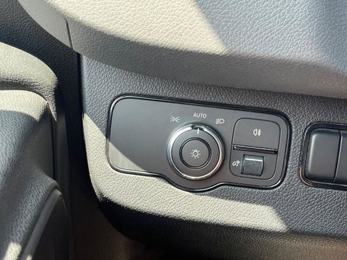 Used 2019 Mercedes-Benz Sprinter 170 image 18