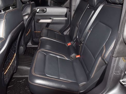 Used 2023 Ford Bronco Badlands AWD/4WD image 14