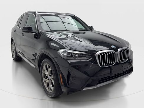 Used 2024 BMW X3 sDrive30i RWD image 2