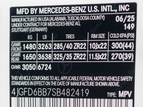 Certified 2025 Mercedes-Benz GLE 53 AMG 4MATIC Coupe image 38