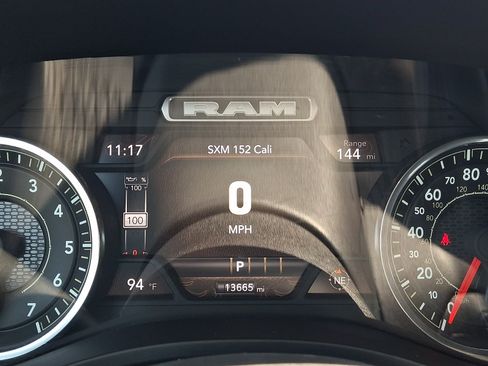 Used 2025 RAM 1500 Laramie w/ Sport Appearance Package AWD/4WD image 19