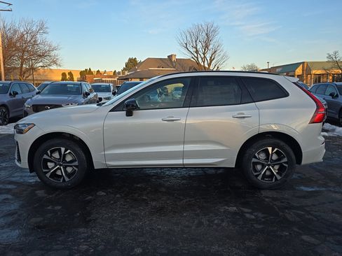 New 2026 Volvo XC60 B5 Core w/ Climate Package image 3