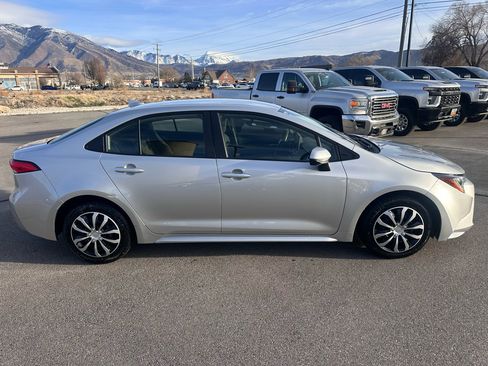 Used 2020 Toyota Corolla LE image 8