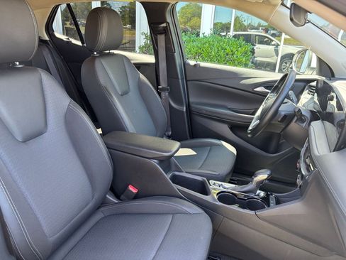 Used 2025 Buick Encore GX Preferred FWD image 35