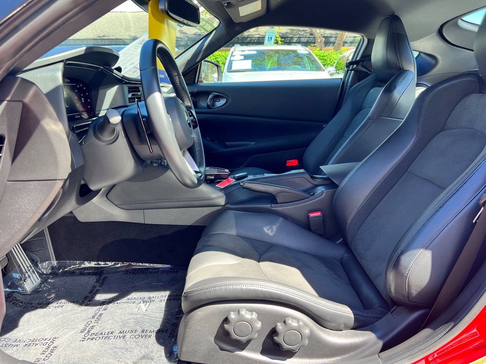 Used 2025 Nissan Z Performance w/ Floor Mat Package RWD image 36