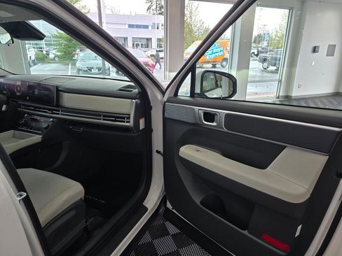 New 2026 Hyundai Santa Fe SE image 40