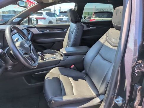 Used 2023 Cadillac XT5 Premium Luxury AWD/4WD image 17