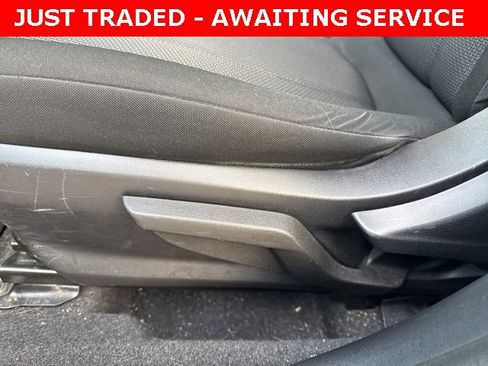 Used 2017 Subaru Impreza 2.0i Premium image 14